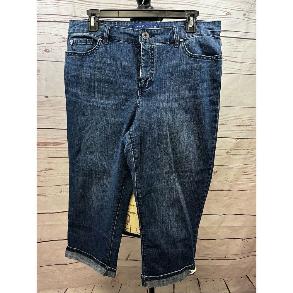 Bandolino size 10 cropped jeans
20 inches inseam